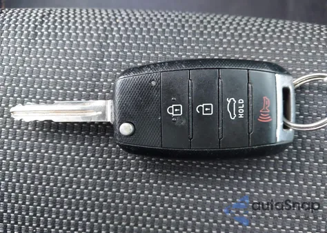 2017 Kia Forte Lx z USA, uszkodzony, nr VIN 3KPFK4A79HE137027